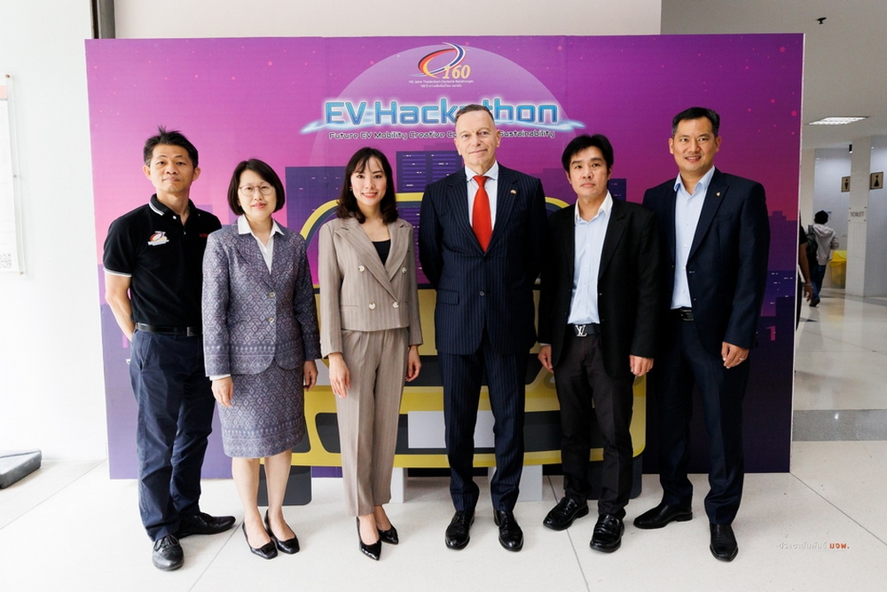 ปอร์เช่ ประเทศไทย หนุนเศรษฐกิจหมุนเวียนและเศรษฐกิจสีเขียวของไทย