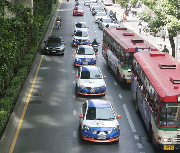 ขบวนพาเหรด “รู้ใจ Save You” ลุยถนนกรุงเทพฯ ชูผลิตภัณฑ์ประกันภัย