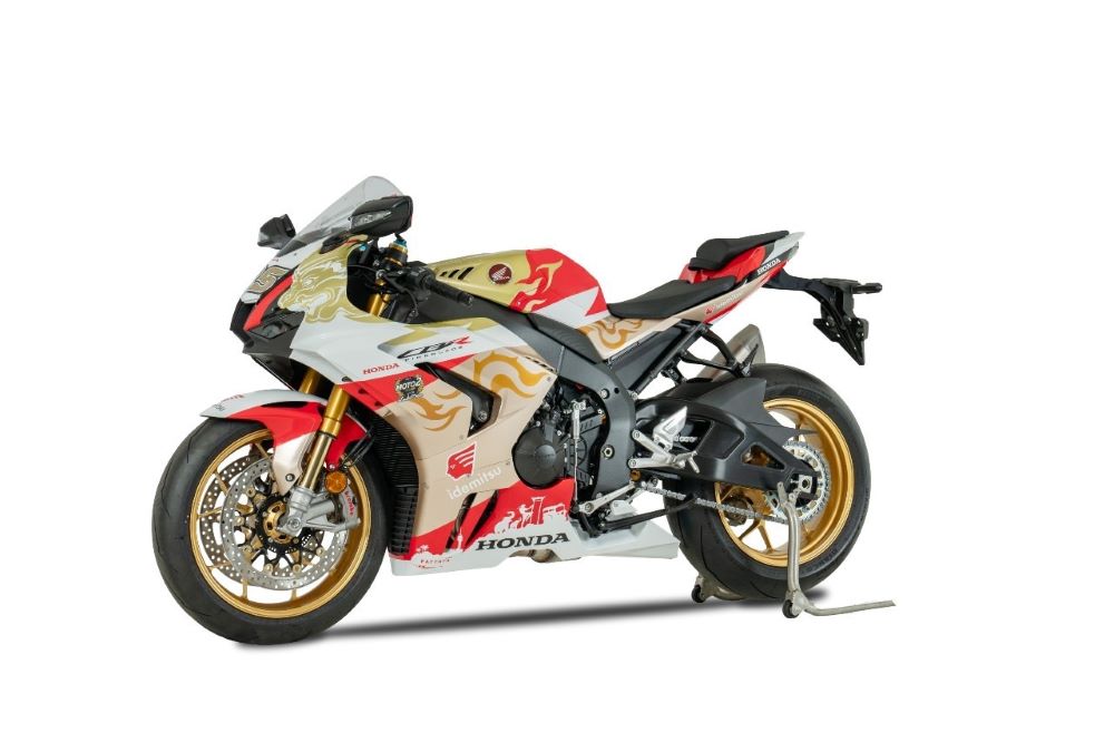 ฮอนด้าเปิดตัว Honda CBR1000RR-R SP ลายพิเศษ