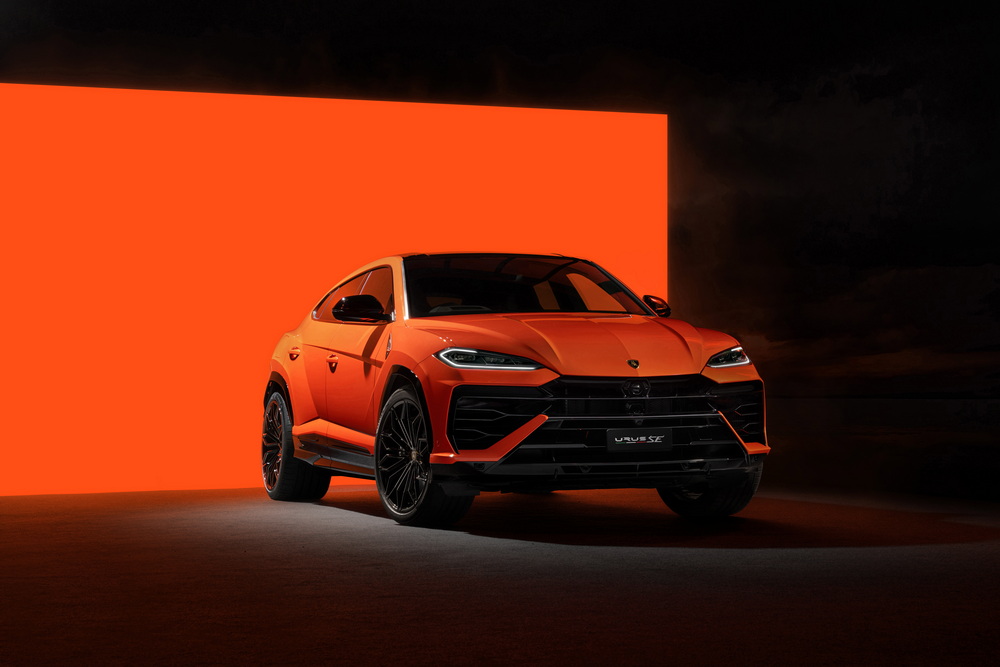 Lamborghini Urus SE ซูเปอร์เอสยูวีปลั๊กอินไฮบริดรุ่นแรกของแบรนด์